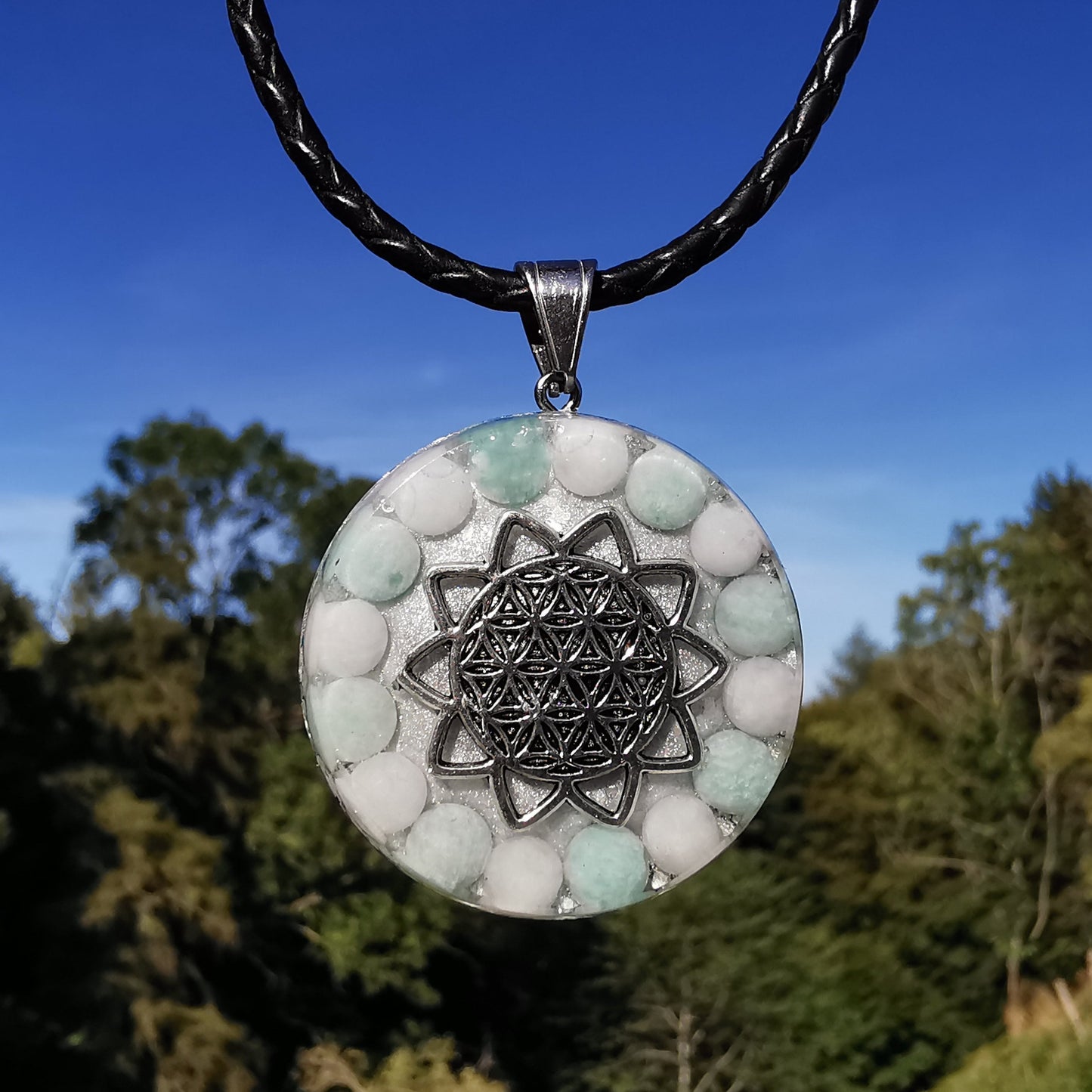 Grosser Orgone Anhänger INNERE RUHE & BEFREIUNG mit AMAZONIT BARYT Lebensblume silber