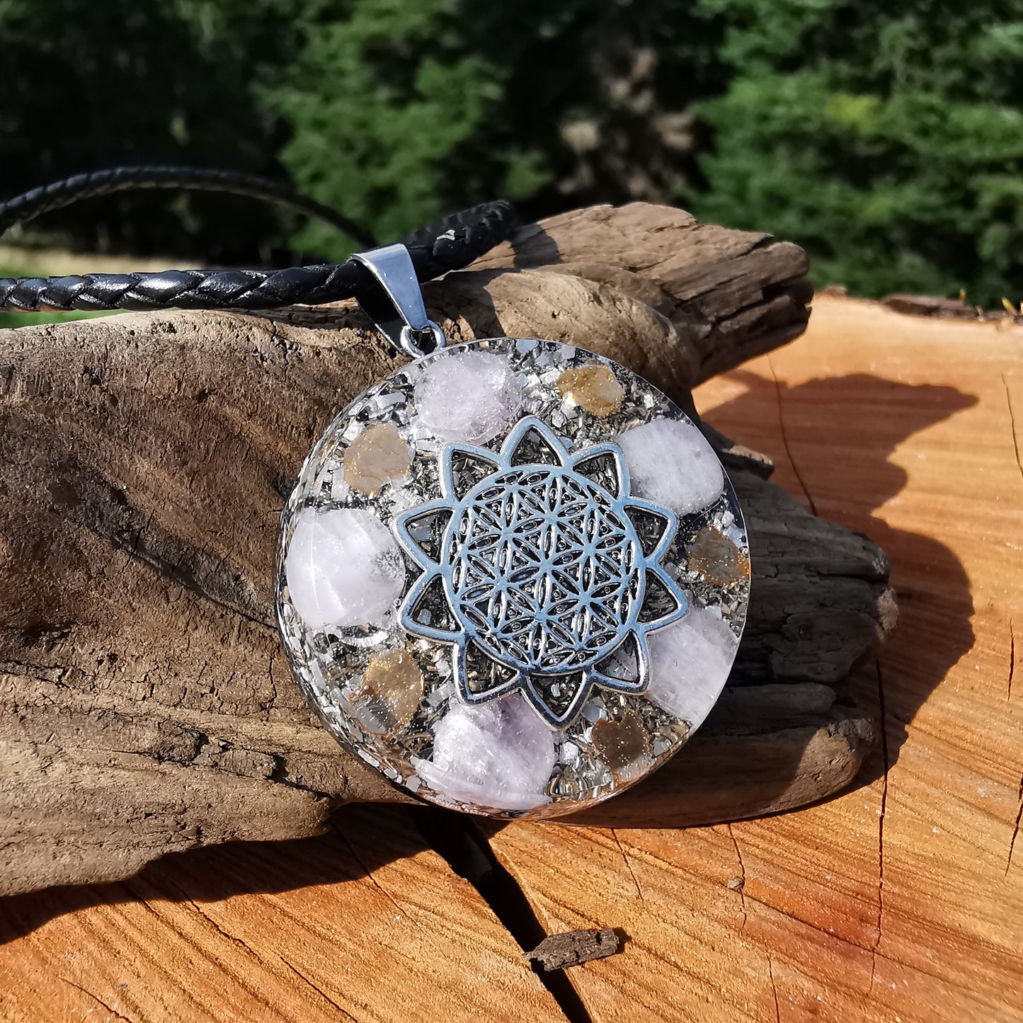 Grosser Orgone Anhänger ZENTRIERUNG mit Kunzit Lebensblume silber