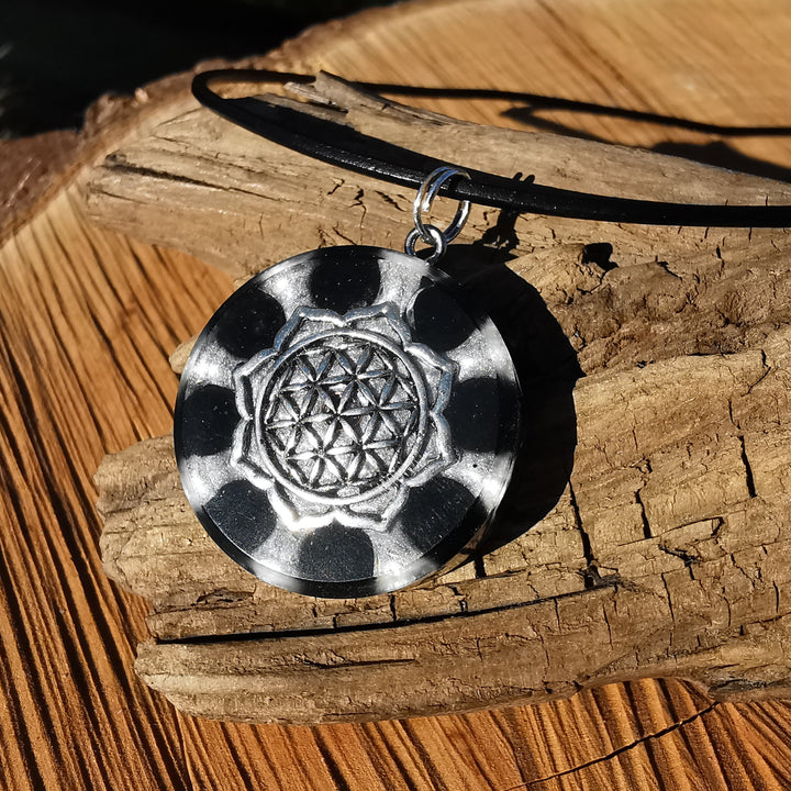 Orgone Anhänger ENERGETISCHER SCHUTZ Schwarzer Turmalin Lebensblume S925 Spaltring ⌀3cm ↑1cm