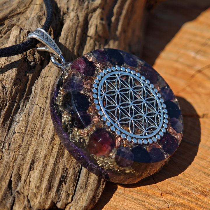 Orgone Anhänger WIDERSTANDSKRAFT & ENERGETISCHER SCHUTZ Granat Schwarzer Turmalin Amethyst Edelschungit Lebensblume S925 Schlaufe ⌀4cm ↑1cm