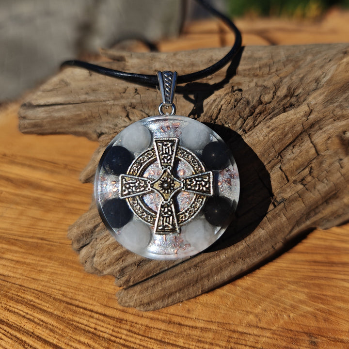 Orgone Anhänger BEFREIUNG & EMF SCHUTZ Baryt Schwarzer Turmalin Edelschungit Kelten Kreuz S925 Schlaufe ⌀3cm ↑1cm