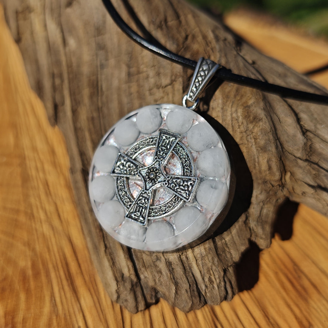 Orgone Anhänger BEFREIUNG Baryt Edelschungit Kelten Kreuz S925 Schlaufe ⌀3cm ↑1cm