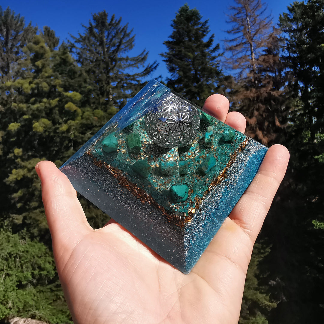 Orgone Cheops Pyramide EMOTIONALE HEILUNG 10cm Chrysokoll & Türkis