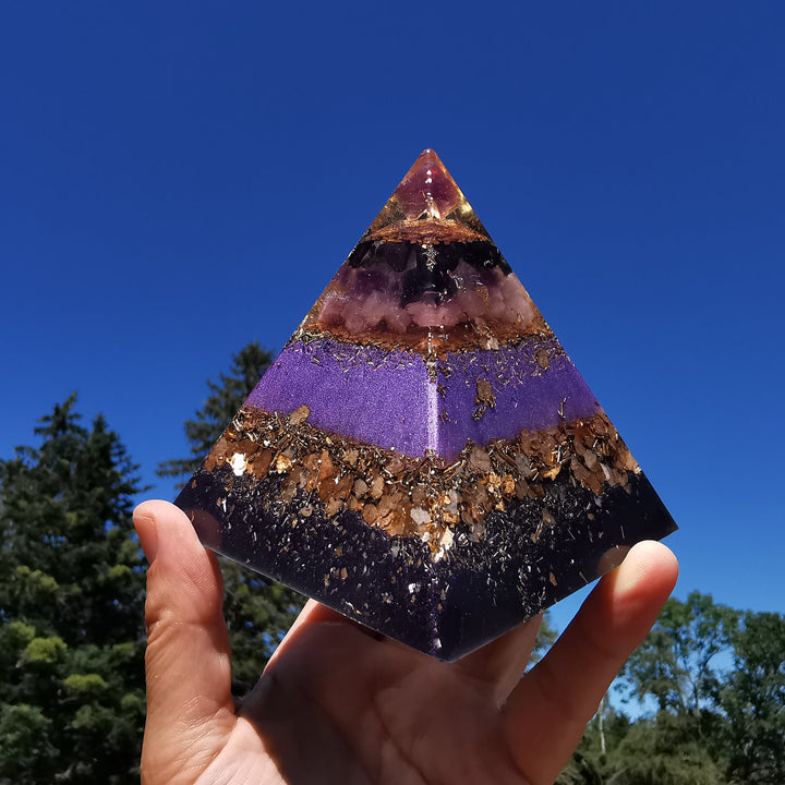 Orgone Pyramide SELBSTBESTIMMUNG 9cm