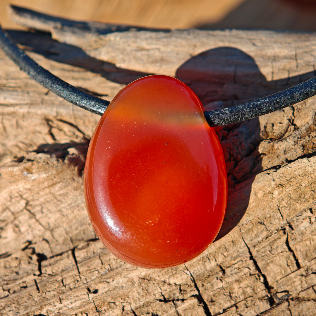 Karneol (Tatkraft) Anhänger Trommelstein gebohrt 5 Stück zur Auswahl