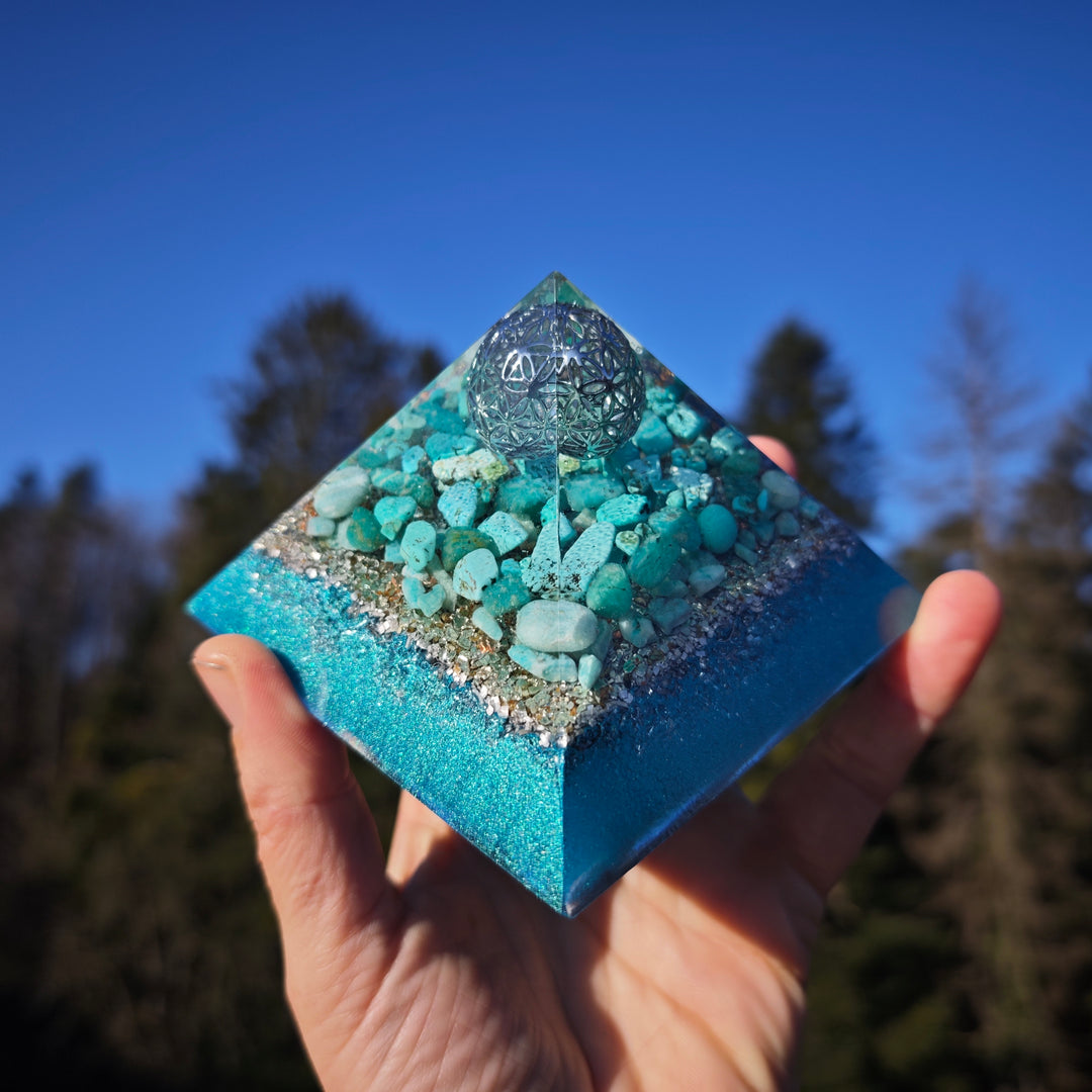 Orgone Cheops Pyramide INNERE RUHE & SEELENFRIEDEN Amazonit Türkis Magnesit →9.5cm ↑5.5cm