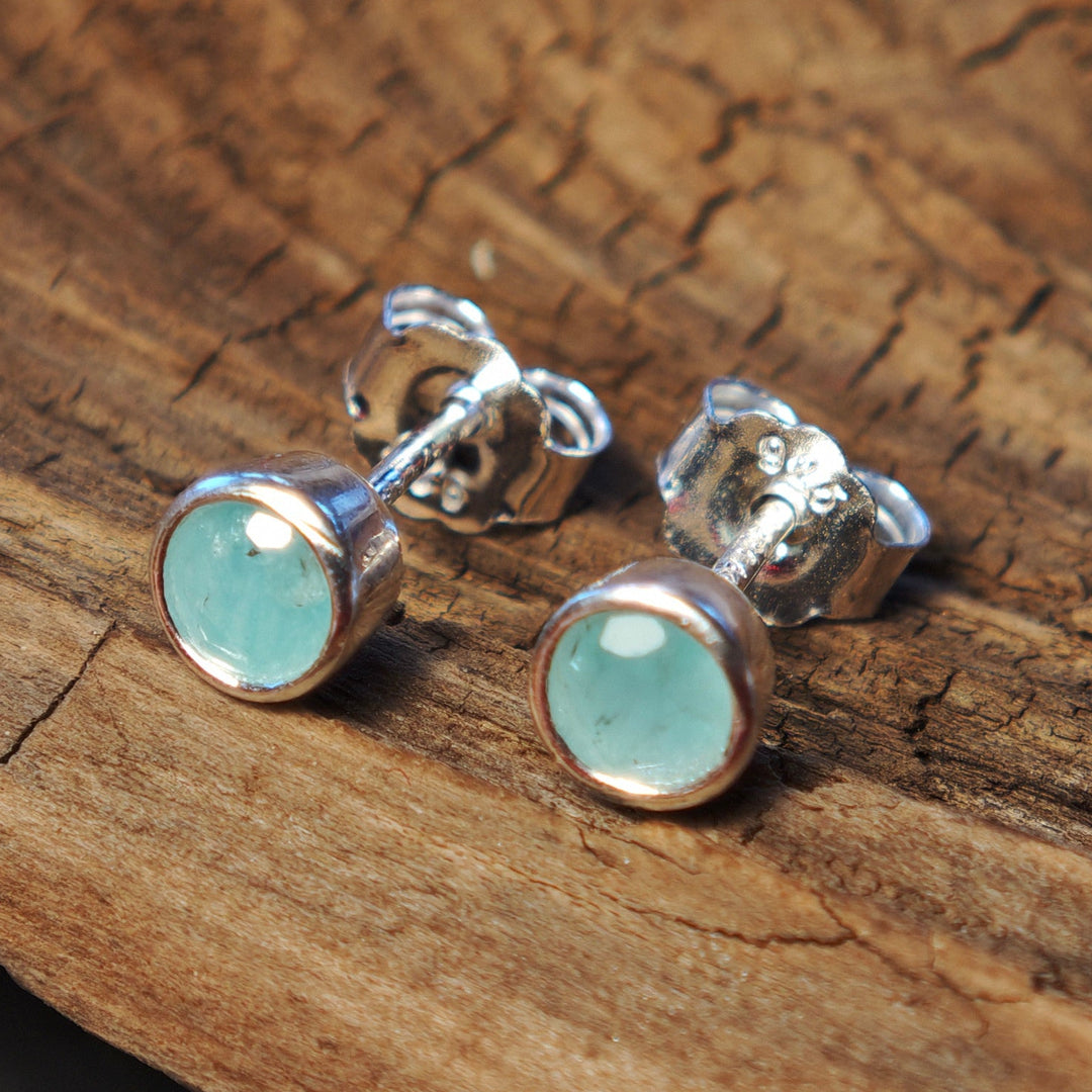 Smaragd facettiert Ohrstecker rund 5mm Silber 925