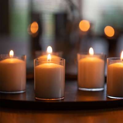 Teelicht Kerzen im Becher - lange Brenndauer - Set von 25 Stück