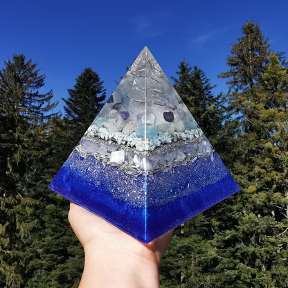 Orgone Pyramide LICHTVERBINDUNG 15cm
