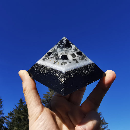 Orgone Cheops pyramid PROTECTION"Indian Style"